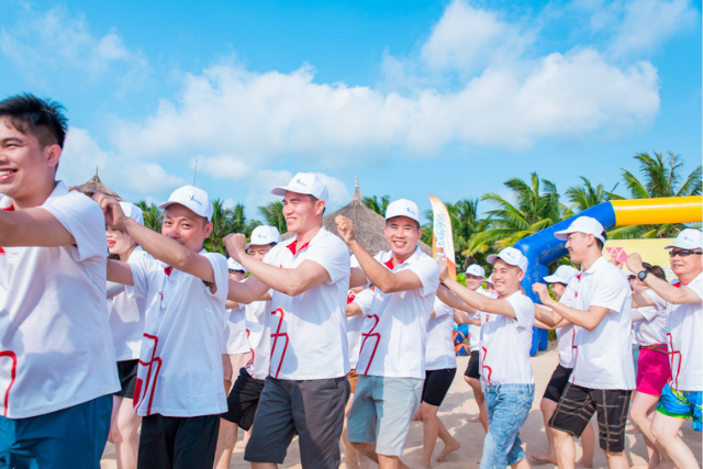top-50-tro-team-building-hot-nhat-2024
