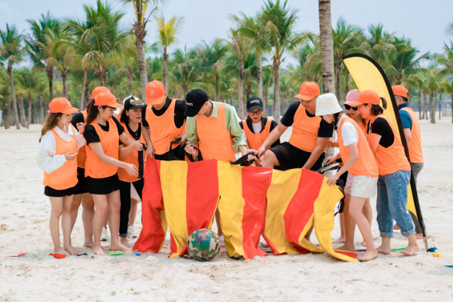 top-50-tro-team-building-hot-nhat-2024