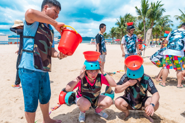 top-50-tro-team-building-hot-nhat-2024